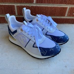 COPY - Runaway Sneaker